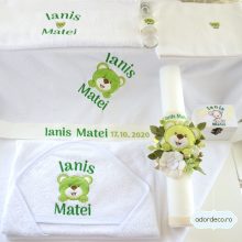 Trusou pentru botez, 8 piese, cu ursulet verde