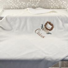 Paturica personalizata cu nume si leu